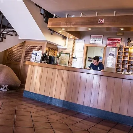 酒店 卡萨洛伦佐酒店 3*